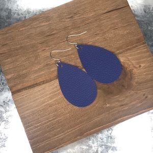 2” Tear Drop Pebbled Faux Leather Earrings